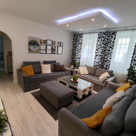 Apartment Marijin Dvor Deluxe Сараево Екстериор снимка