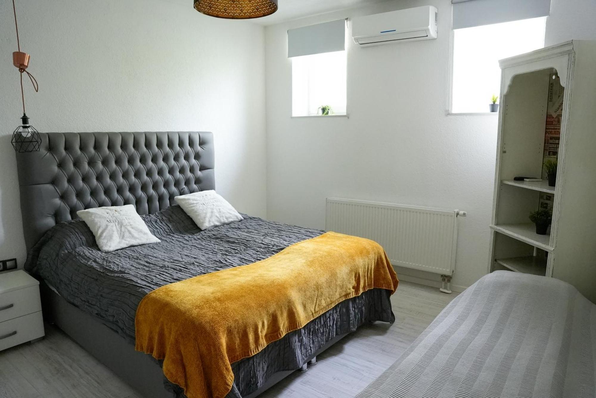 Apartment Marijin Dvor Deluxe Сараево Екстериор снимка